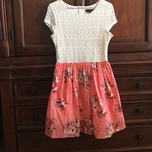 Super cute spring dress
