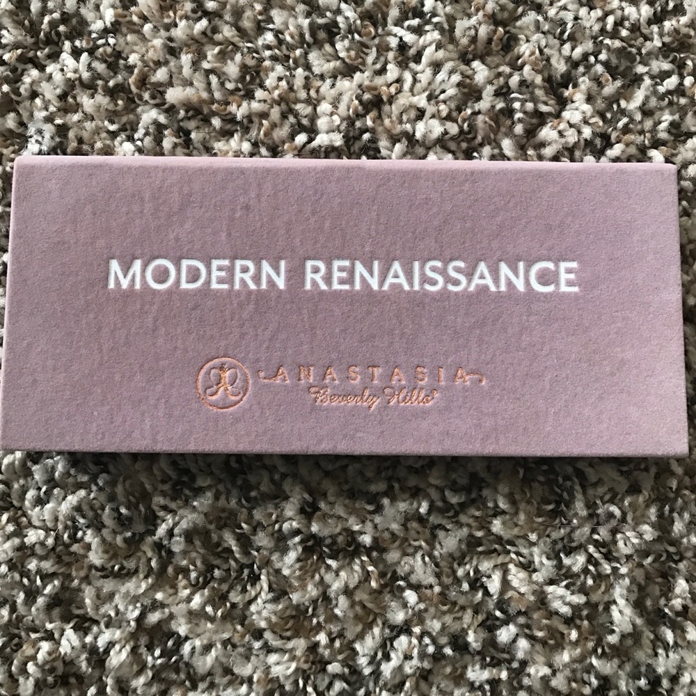 Anastasia Beverly Hills eye shadow palette