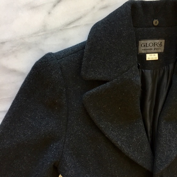 Coat - Picture 2 of 4