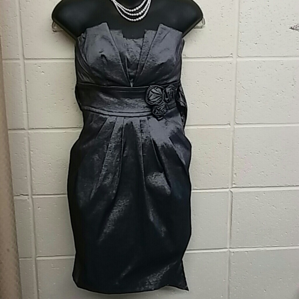 Gray strapless dress nice graduation dress or prom
