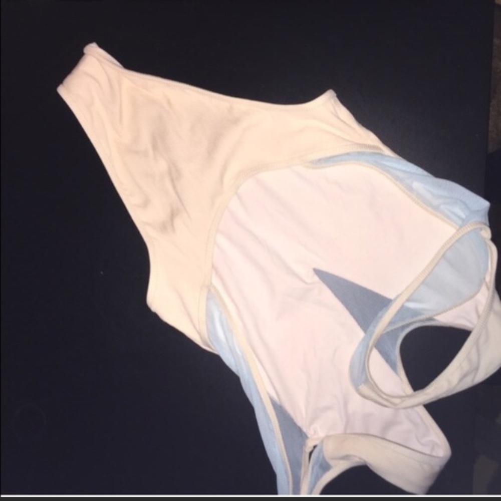 NWT Nasty gal swimsuit - Picture 4 of 6