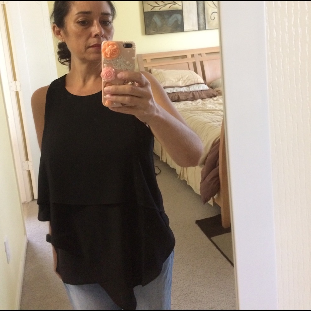 Final price Vince Camuto Sleeveless Blouse NWT