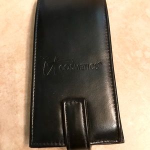 It cosmetics makeup brush set