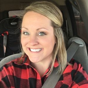 Meet your Posher, Carrie