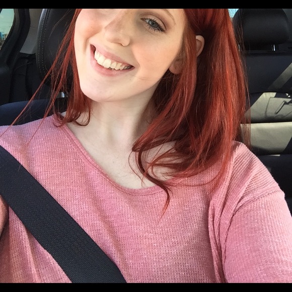 Meet your Posher, Olivia - Picture 1 of 1