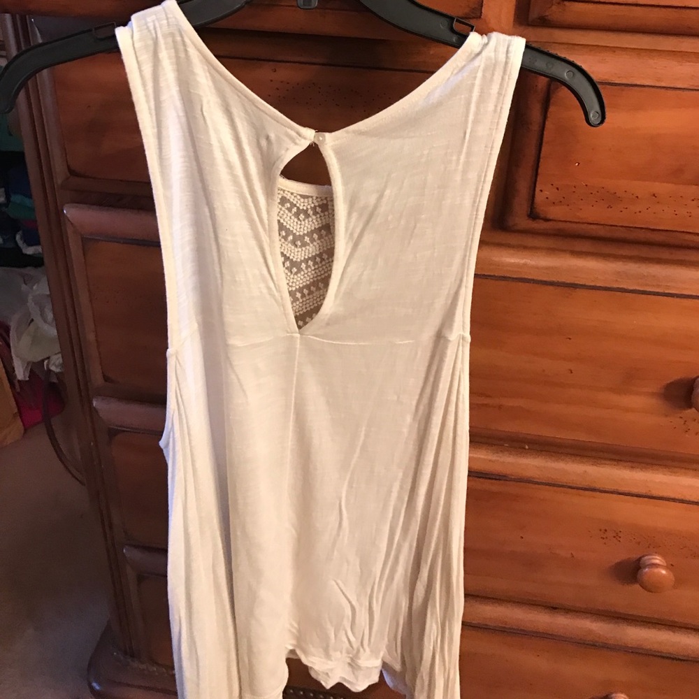 Tank - Picture 2 of 2