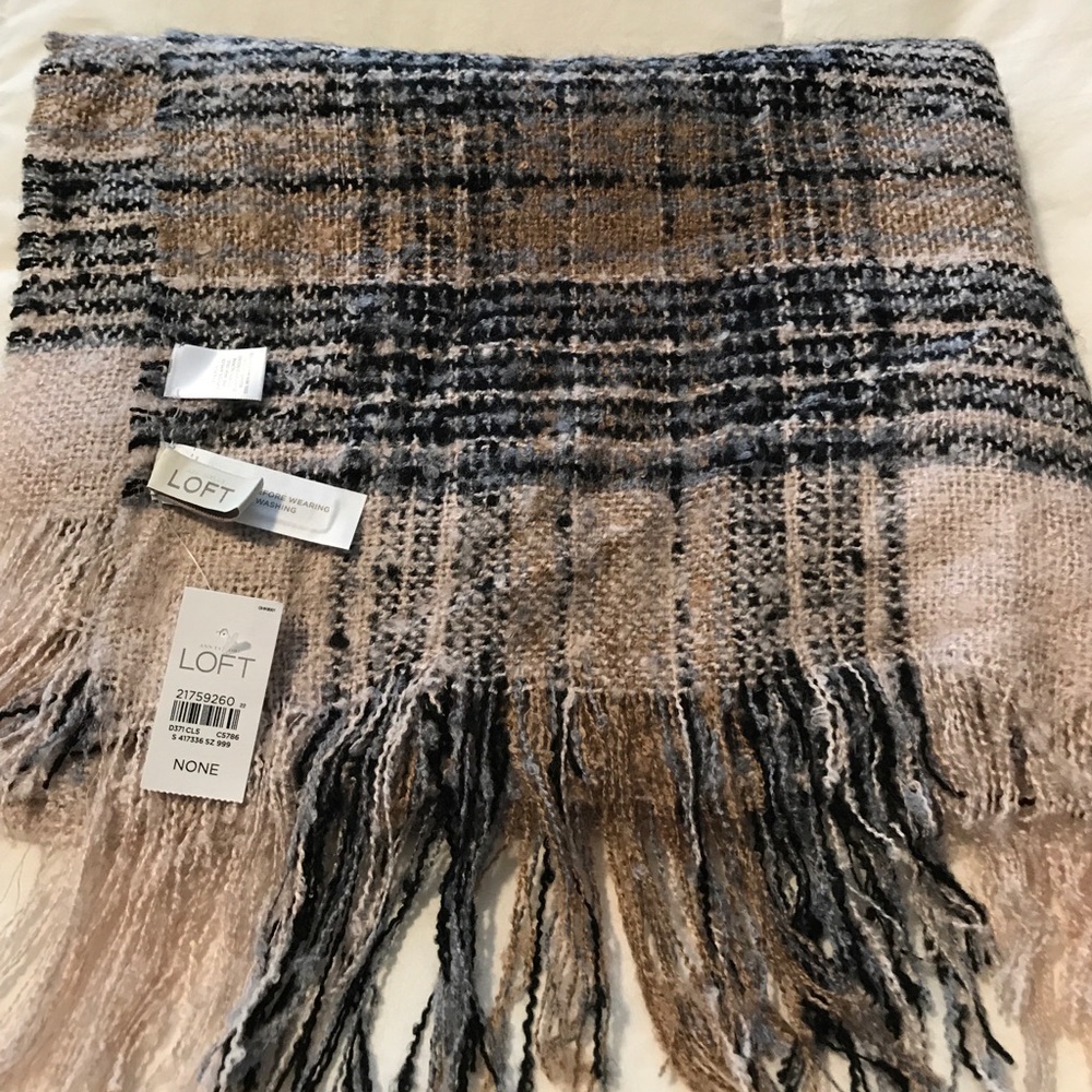 NWT Loft Scarf