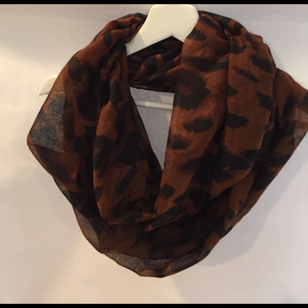BP Animal Print Infinity Scarf A53 - Picture 3 of 5