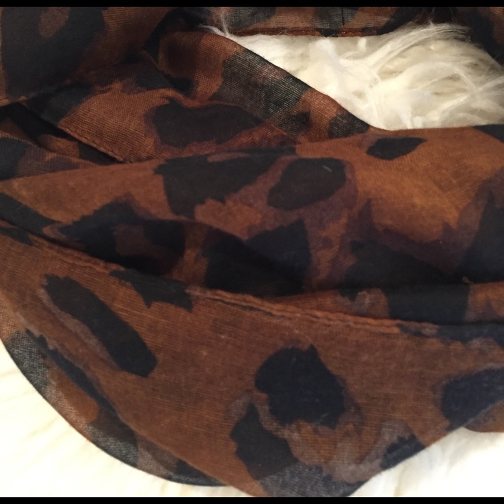 BP Animal Print Infinity Scarf A53 - Picture 4 of 5
