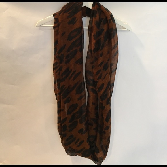 BP Animal Print Infinity Scarf A53 - Picture 2 of 5