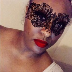 Meet your Posher, Joy