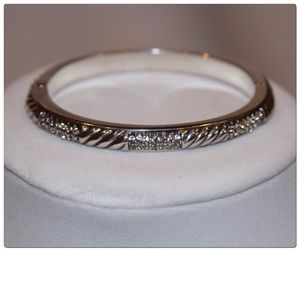 🆕 Brighton Sacred Heart Hinged Bangle