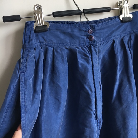 Vintage silk (high-waisted) shorts - Picture 5 of 5