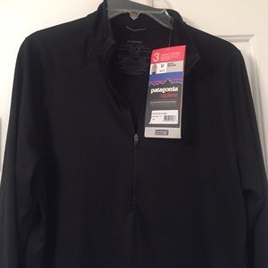 Patagonia men's half zip brand new