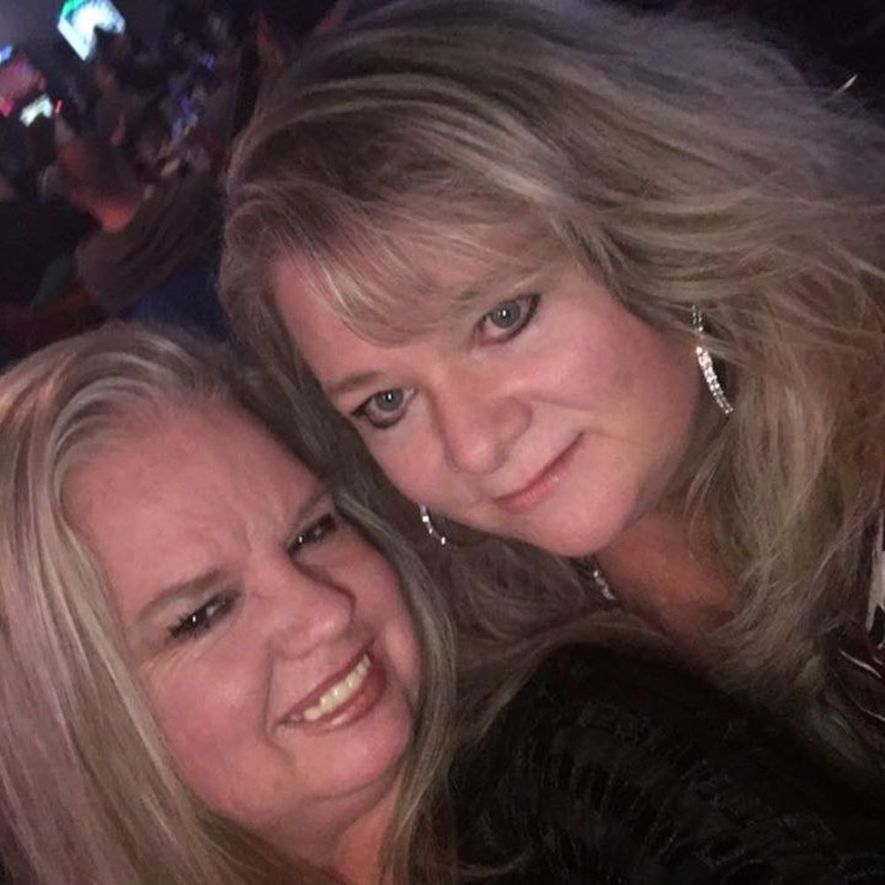 Meet your Posher, Debbie