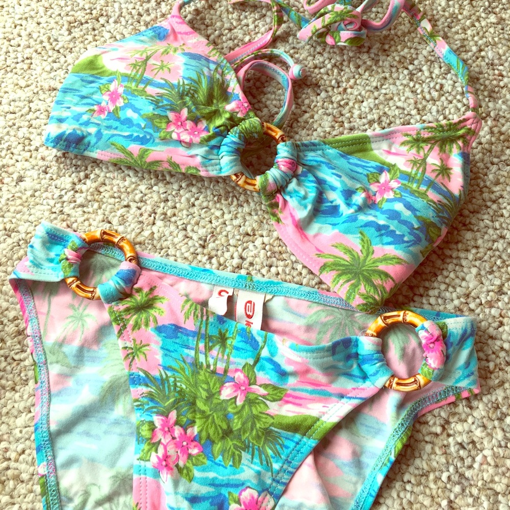 Billabong swimsuit!! ☀️☀️☀️