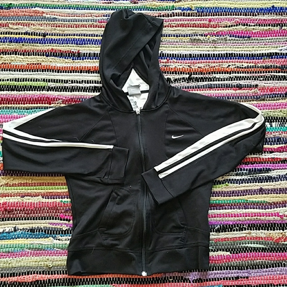 Nike small black hooded sweatshirt.