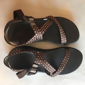 Red-Brown Dotted Chacos