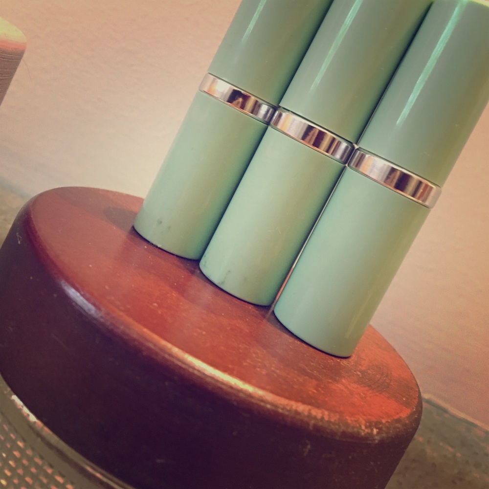 3 Clinique lipsticks New.