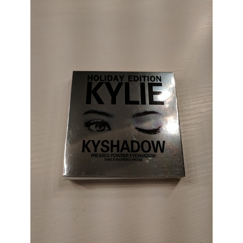 Kylie 2016 Holiday Pallet