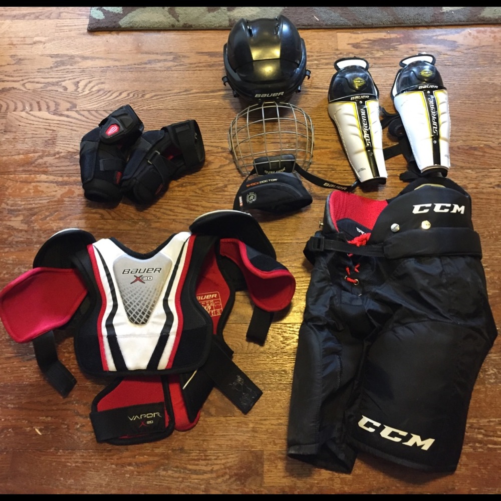 Youth hockey set.