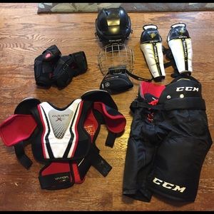 Youth hockey set.