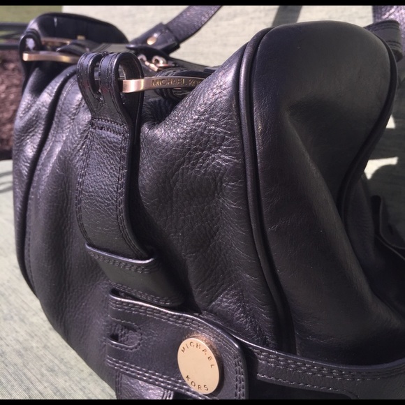 MK rare Michael Kors black leather purse metal EUC - Picture 2 of 8