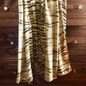 Charming Charlie - Tiger Print Scarf