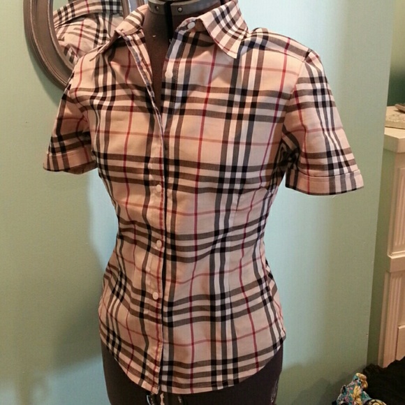 Women's button up Burberry shirt - Picture 1 of 3