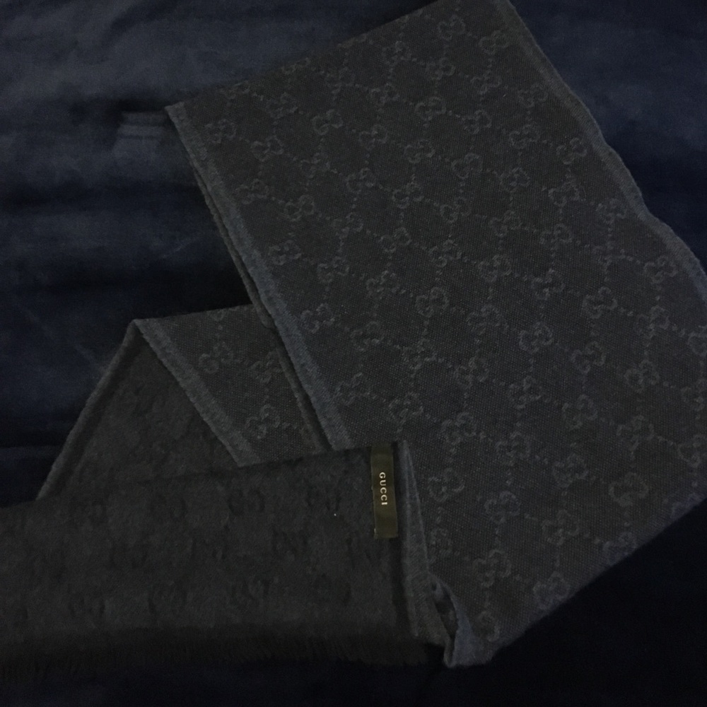 Gucci wool & angora scarf