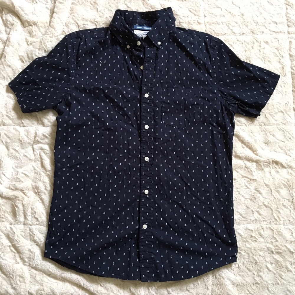 Men's bottom down