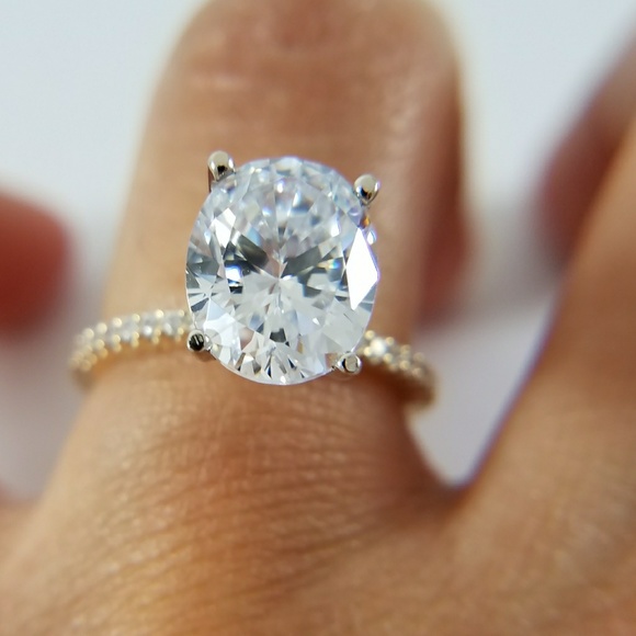 4ct Oval 14k Solid Gold Engagement Ring - Picture 8 of 9