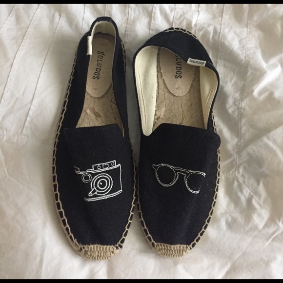 Soludos Black Canvas Camera/Sunglass Espadrilles 7 - Picture 2 of 3