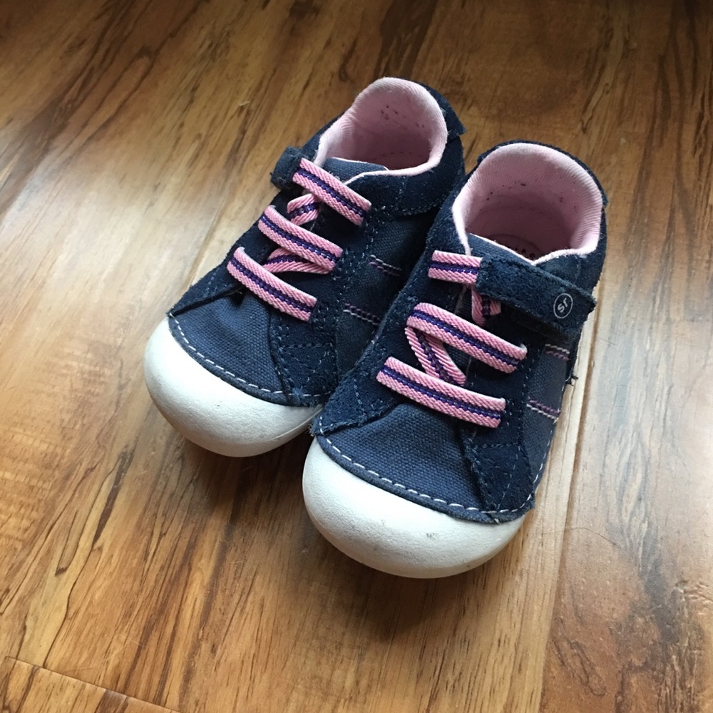 Girls Oink & Navy Stride Rite Shoes