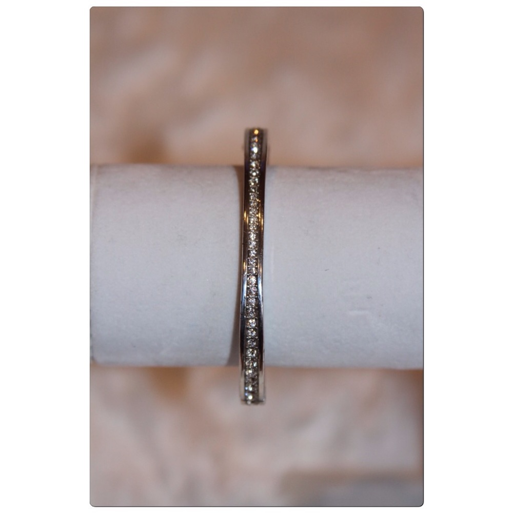 🆕 Brighton Secret Of Love Hinged Bangle