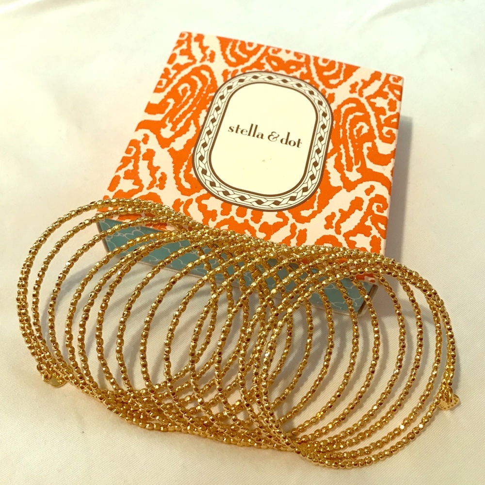 Stella and Dot bardot spiral gold bracelet