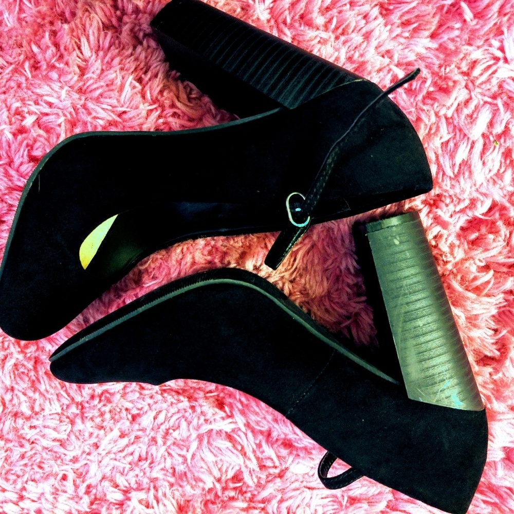 Lauren Conrad black suede chunky heels