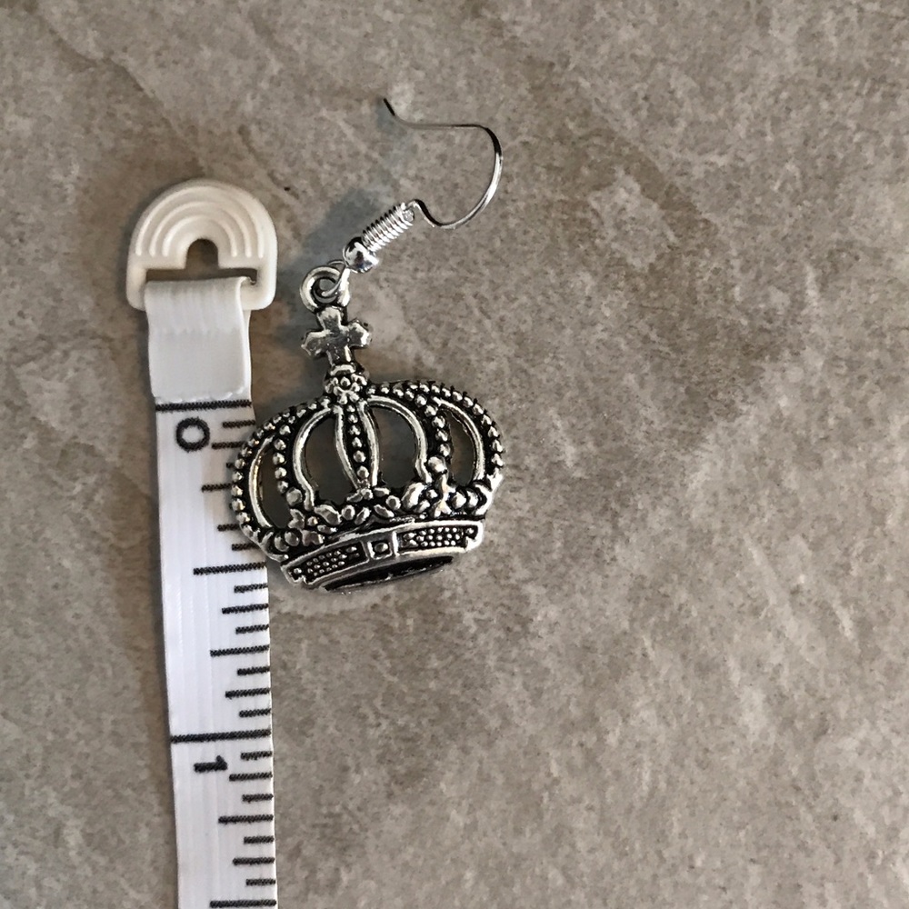 Royal crown antique silver earrings fish hook styl - Picture 2 of 3