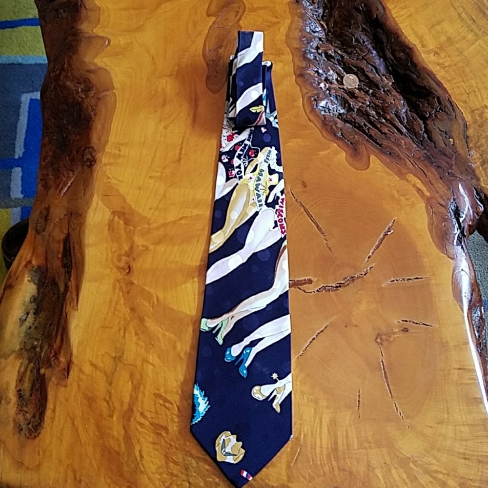 Nicole Miller tie