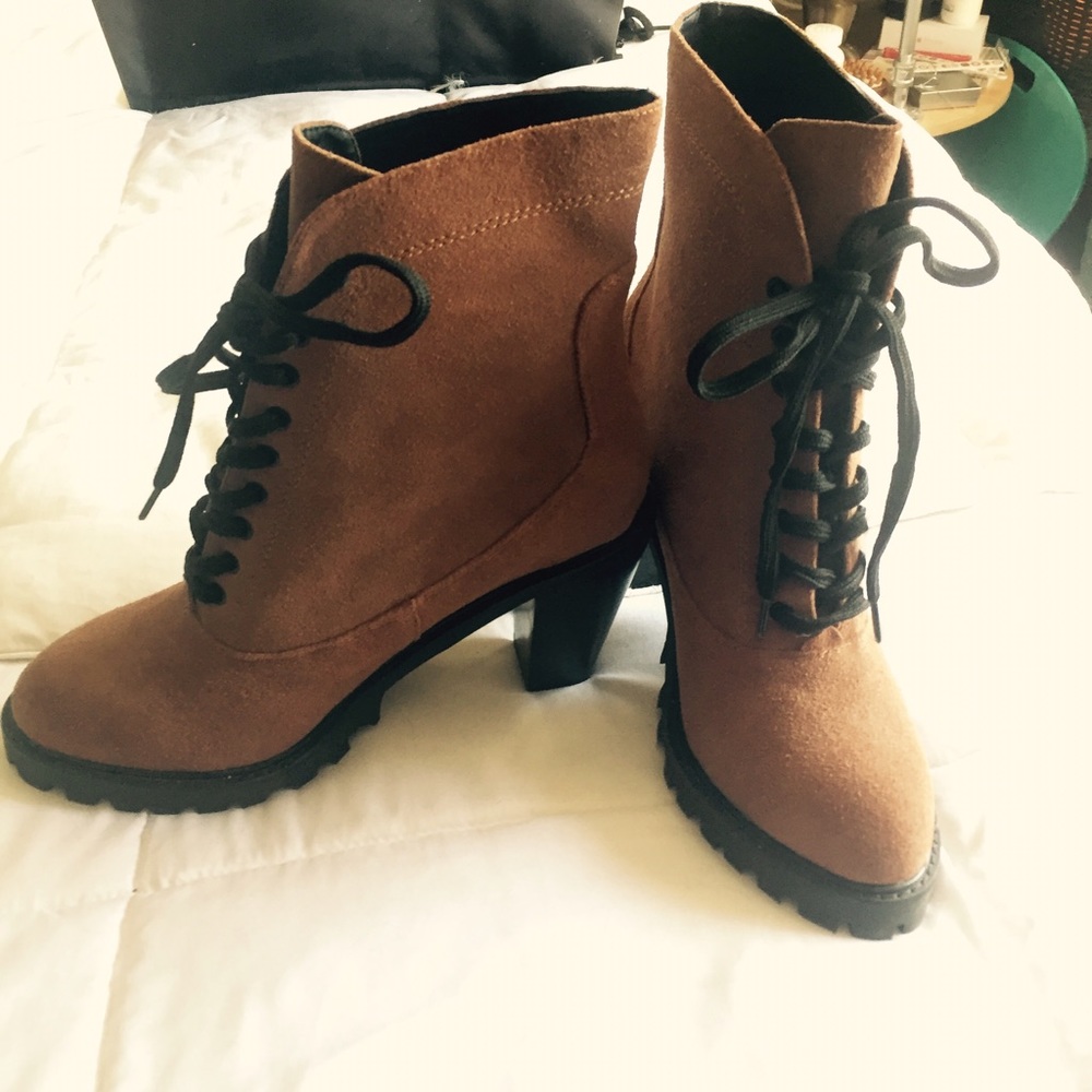 Kelsi Dagger Brooklyn suede ankle boots