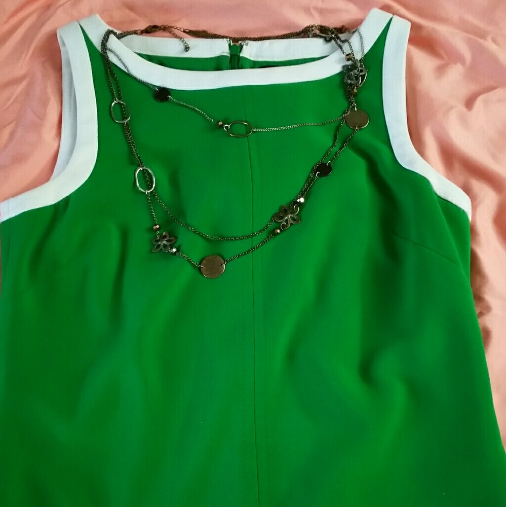 Banana Republic Green shift Dress with trim