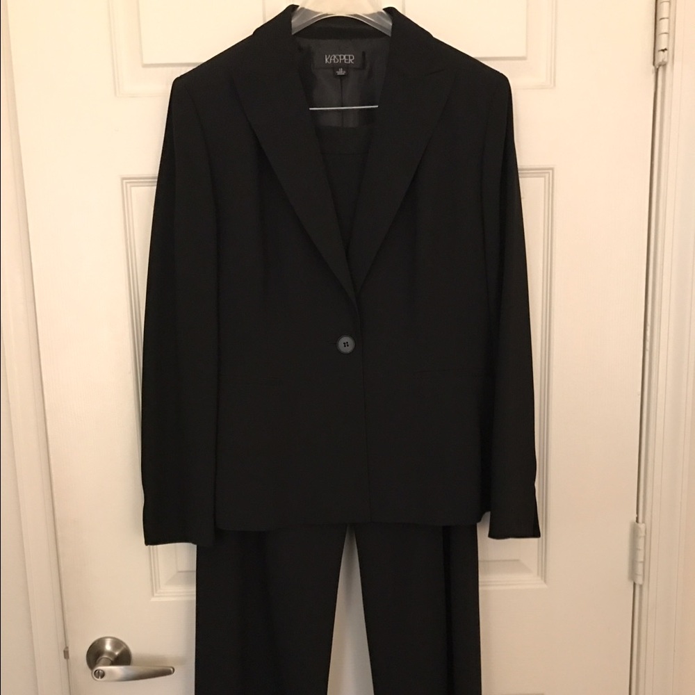 Women's Kasper Suit