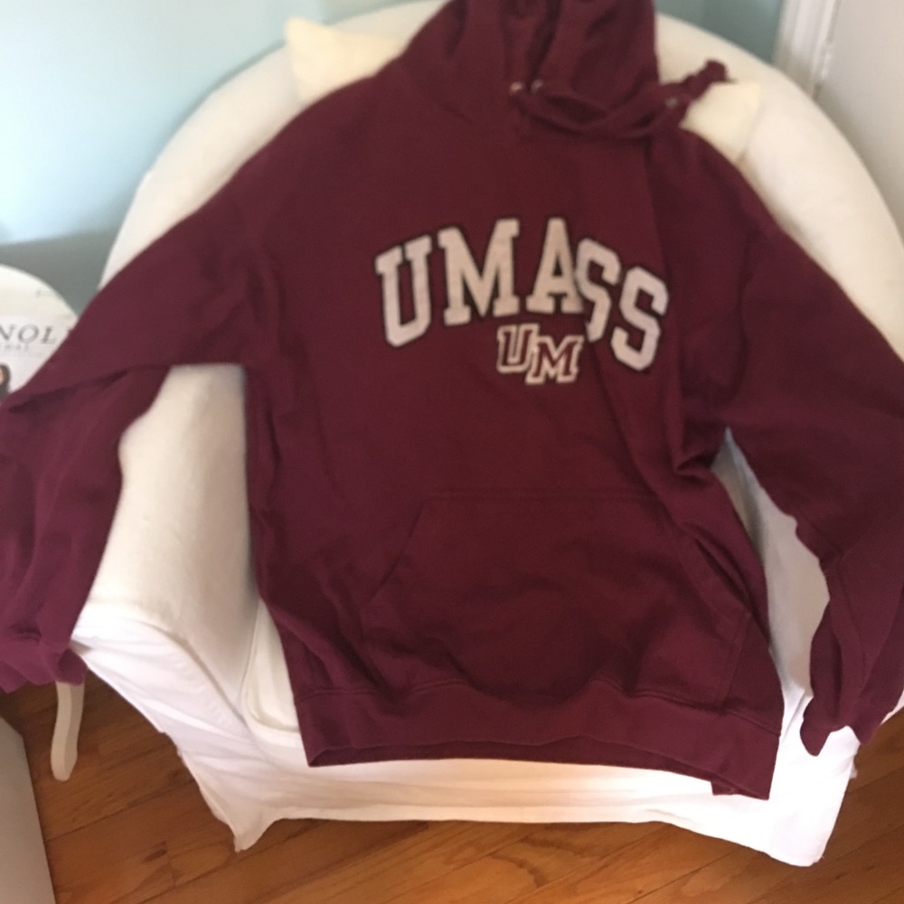 Umass sweatshirt