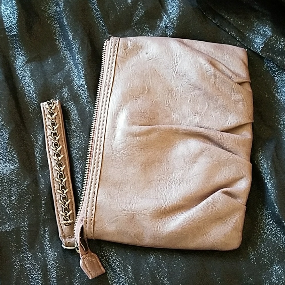 SIMPLY Vera Wang. Clutch