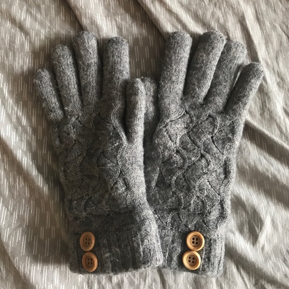 Urban Outfitters Accessories - Urban Outfitters gloves