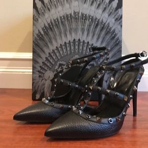 Valentino Rolling Rockstud