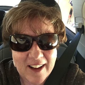 Meet your Posher, Denise