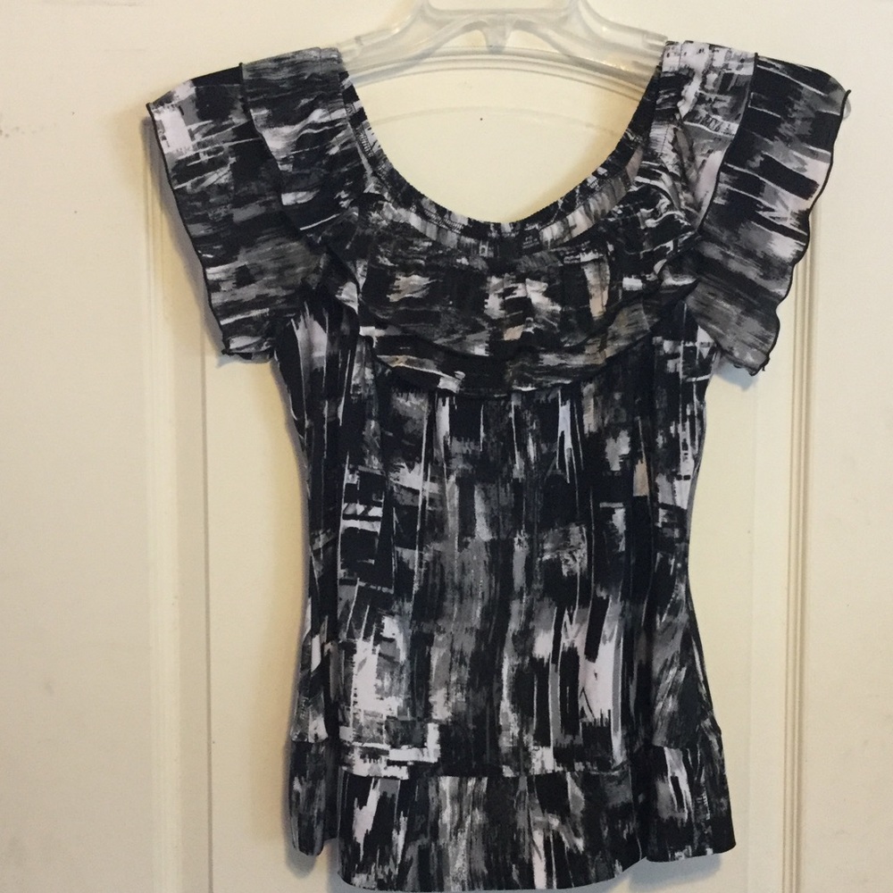 Essentials by Milano Black/Gray Blouse