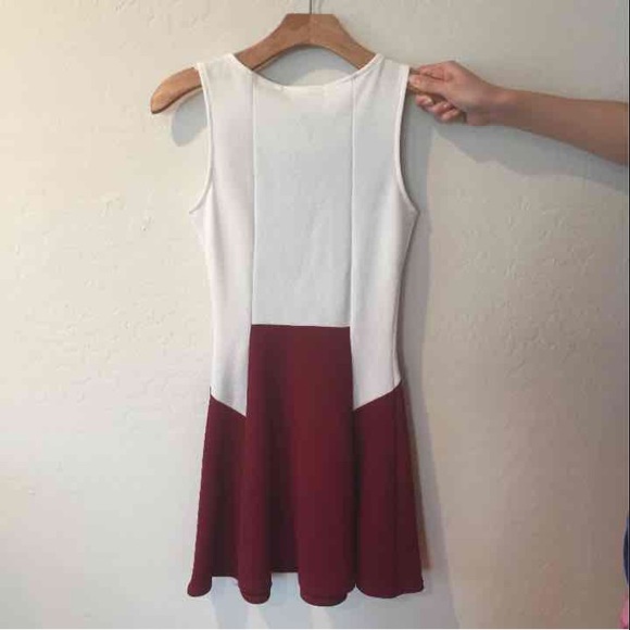 Modlock Dress - Picture 3 of 3