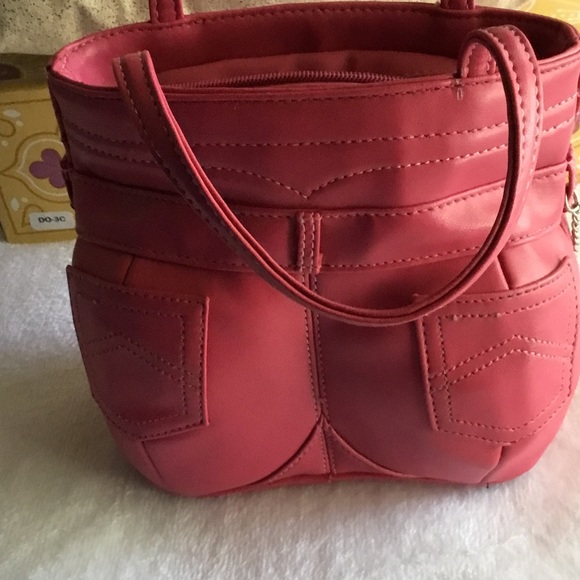 Girly Girl Chic Pink Mini Purse 👛 - Picture 5 of 8